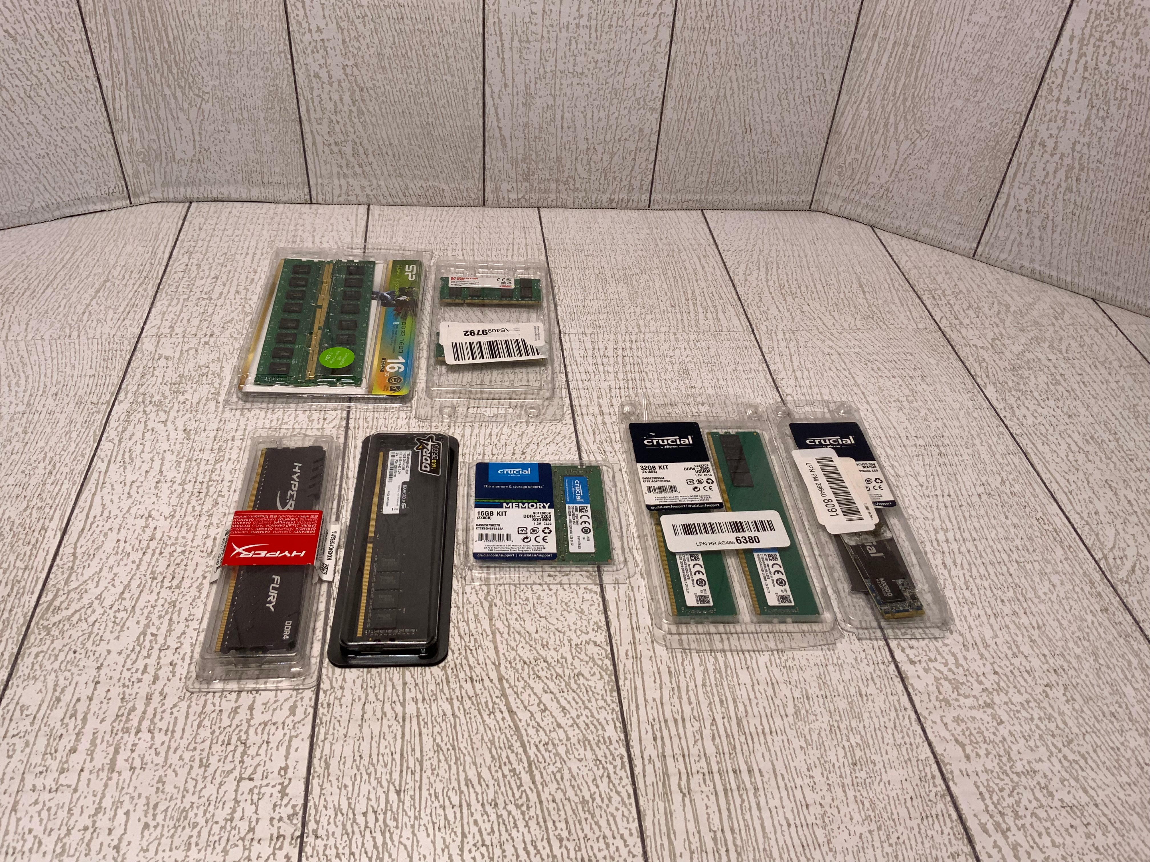 Crucial RAM 32 GB Kit, 16 GB Kit, HyperX DDR4,SP DDR3 1600 *LOT OF 6, FOR PARTS* (7982052901102)